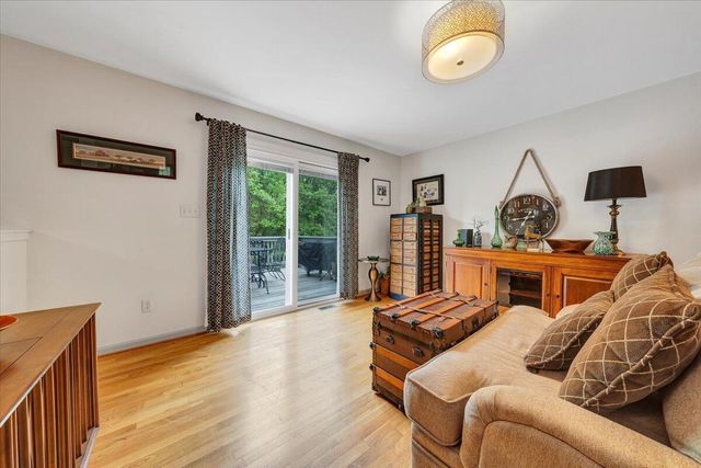735 Ridgecrest LN, Roanoke, VA 24019