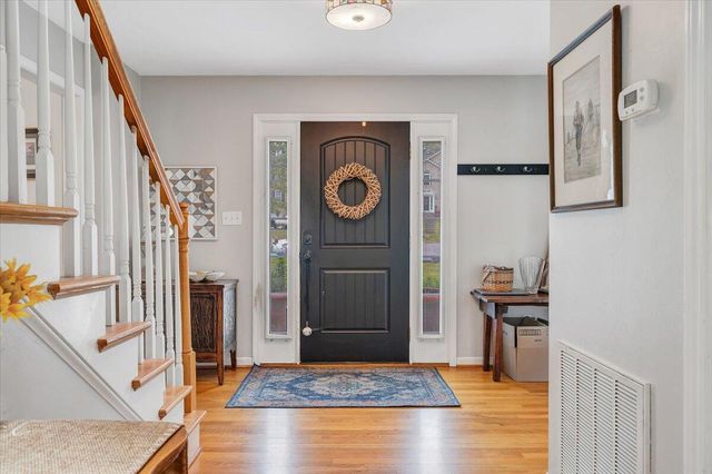 735 Ridgecrest LN, Roanoke, VA 24019
