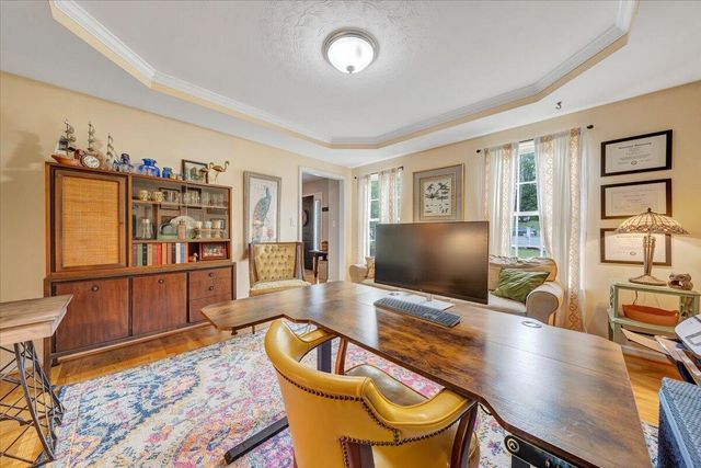 735 Ridgecrest LN, Roanoke, VA 24019