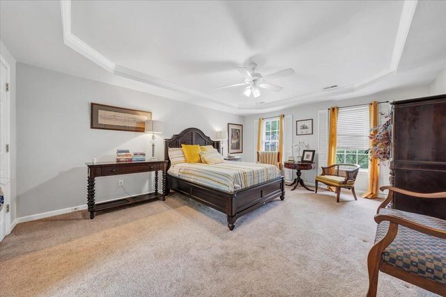 735 Ridgecrest LN, Roanoke, VA 24019