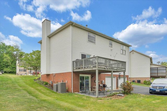 735 Ridgecrest LN, Roanoke, VA 24019