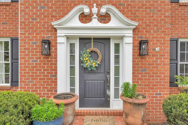 735 Ridgecrest LN, Roanoke, VA 24019