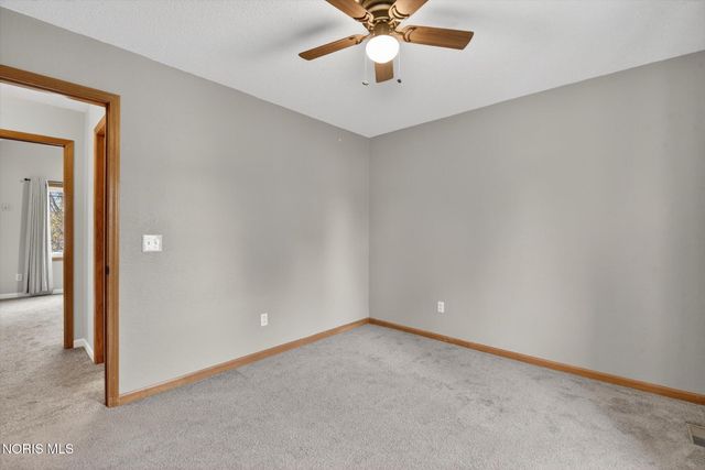 1801 Eaglecrest Road, Perrysburg, OH 43551