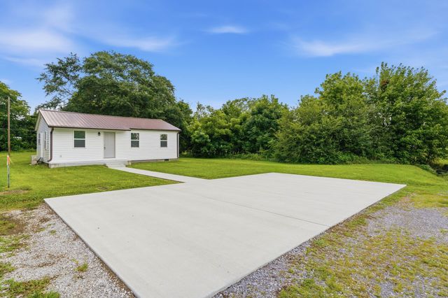 305 S Polk St, Tullahoma, TN 37388