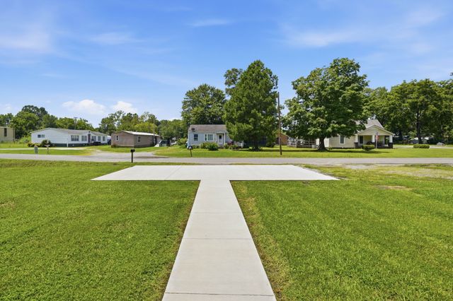 305 S Polk St, Tullahoma, TN 37388