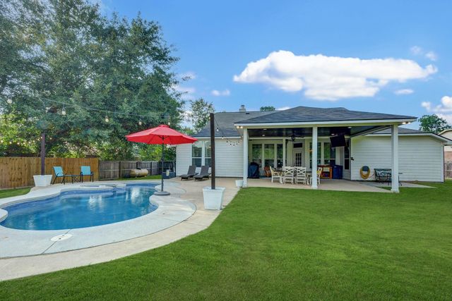 26971 Sabinal Trail, Magnolia, TX 77355