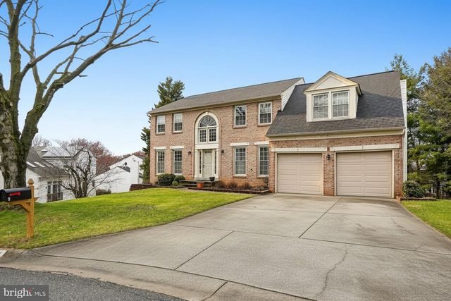4 LEATHERBARK CT, Germantown, MD 20874