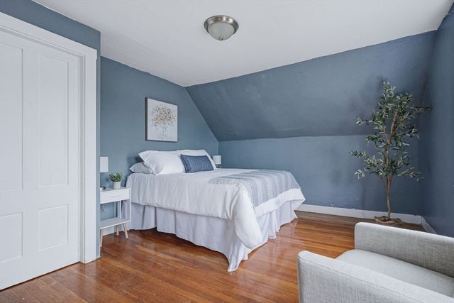 92 Broadway, Taunton, MA 02780