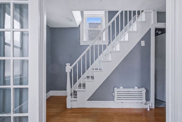 92 Broadway, Taunton, MA 02780