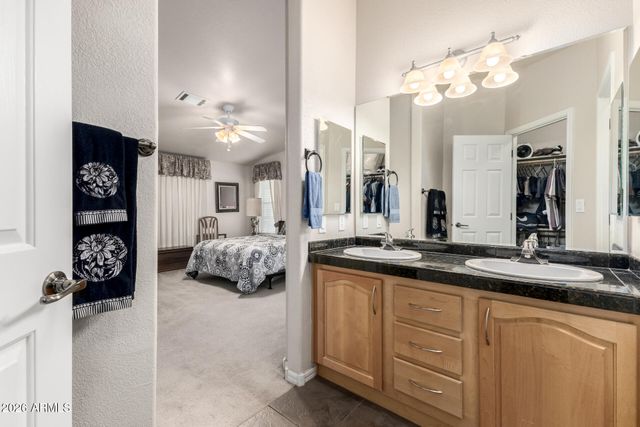 3301 S GOLDFIELD Road 5076, Apache Junction, AZ 85119