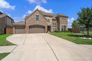 9023 Caprock Bluff Lane, Cypress, TX 77433
