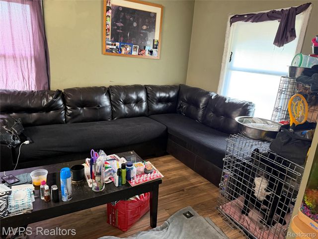 28504 Norwood Avenue, Warren, MI 48092