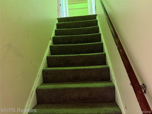 28504 Norwood Avenue, Warren, MI 48092