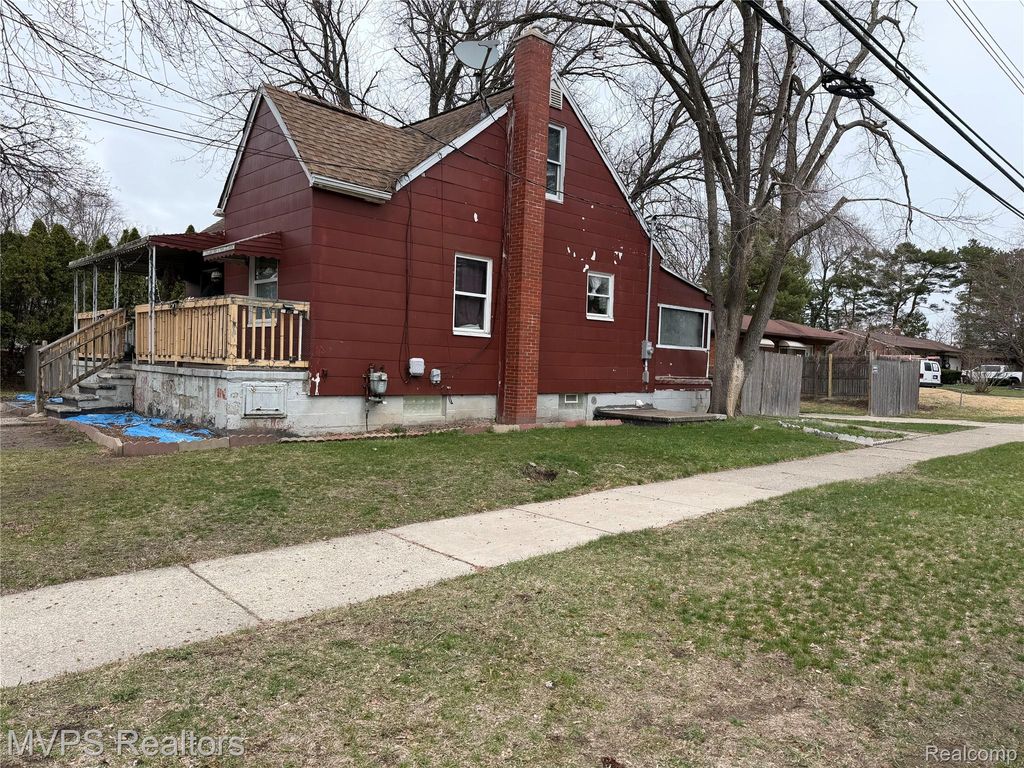 28504 Norwood Avenue, Warren, MI 48092