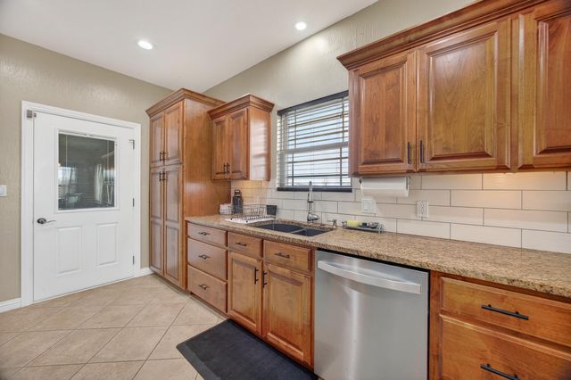 2459 Old Hillcrest Road, Marshfield, MO 65706