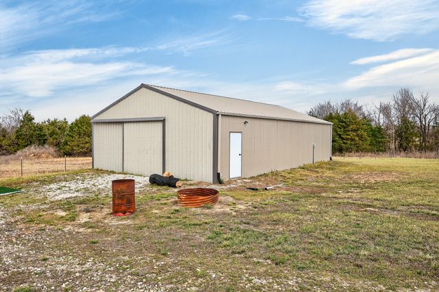 2459 Old Hillcrest Road, Marshfield, MO 65706