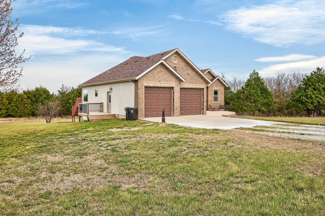 2459 Old Hillcrest Road, Marshfield, MO 65706