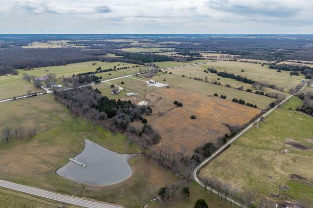 2459 Old Hillcrest Road, Marshfield, MO 65706