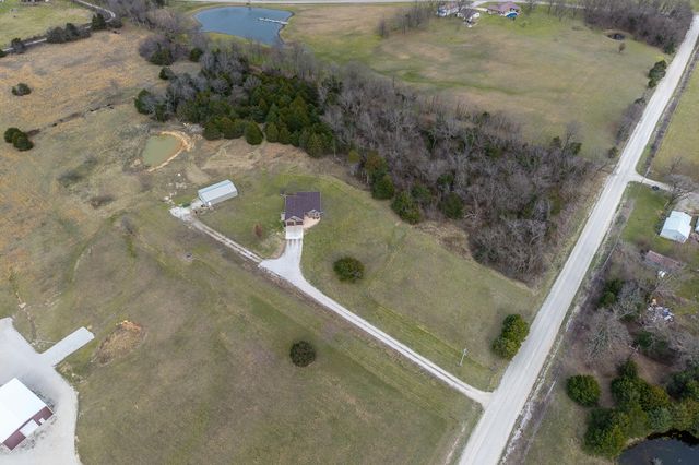 2459 Old Hillcrest Road, Marshfield, MO 65706