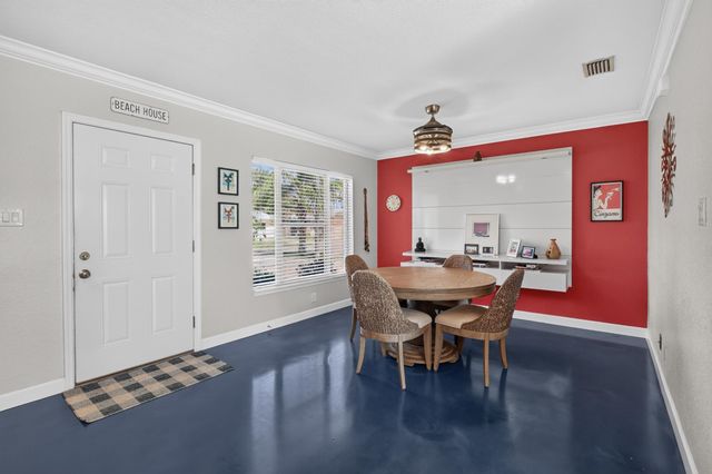 5448 3rd St, St Augustine, FL 32080