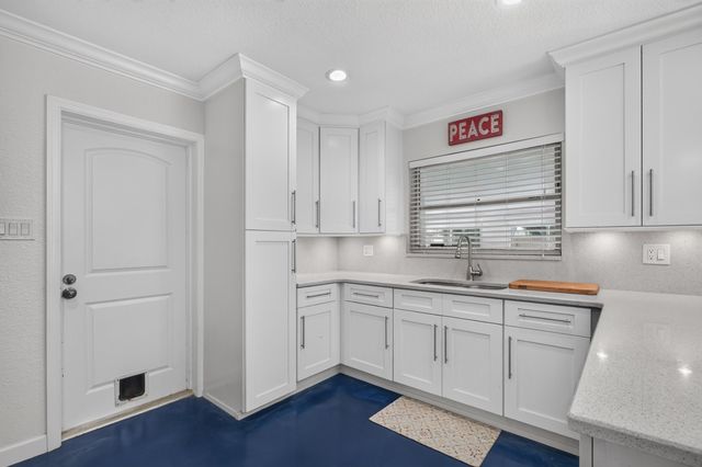 5448 3rd St, St Augustine, FL 32080