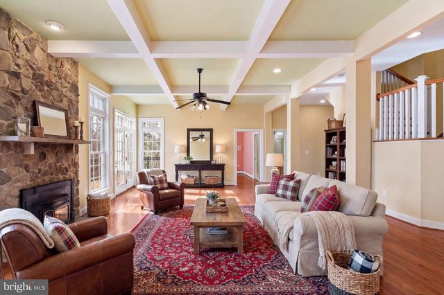 20888 ECKBO DR, Leesburg, VA 20175