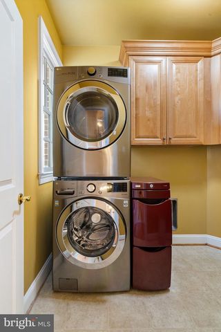 20888 ECKBO DR, Leesburg, VA 20175