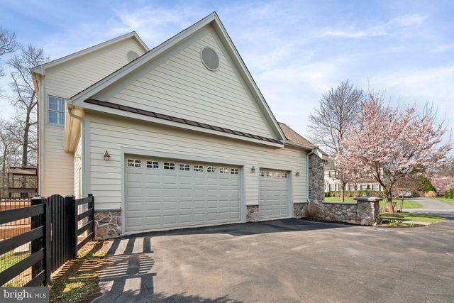 20888 ECKBO DR, Leesburg, VA 20175