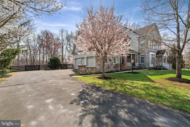 20888 ECKBO DR, Leesburg, VA 20175