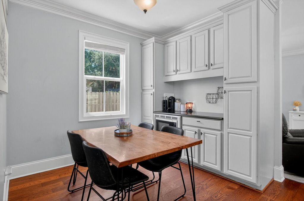 Image 12 of property listing at 507 W 2nd North Street, Summerville, SC 29483