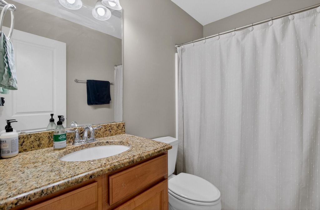 Image 20 of property listing at 507 W 2nd North Street, Summerville, SC 29483