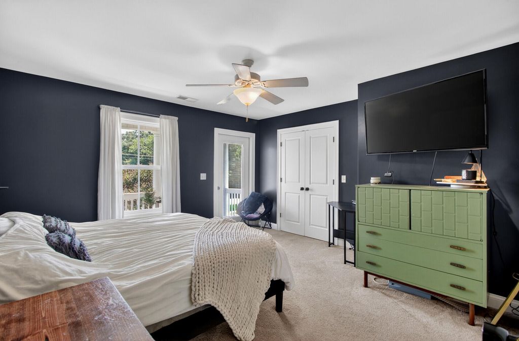Image 23 of property listing at 507 W 2nd North Street, Summerville, SC 29483