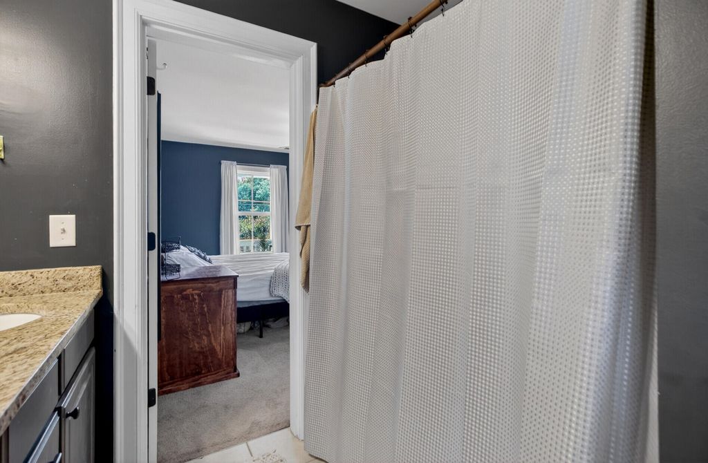 Image 29 of property listing at 507 W 2nd North Street, Summerville, SC 29483