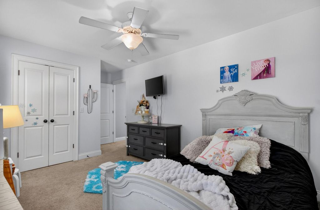 Image 31 of property listing at 507 W 2nd North Street, Summerville, SC 29483