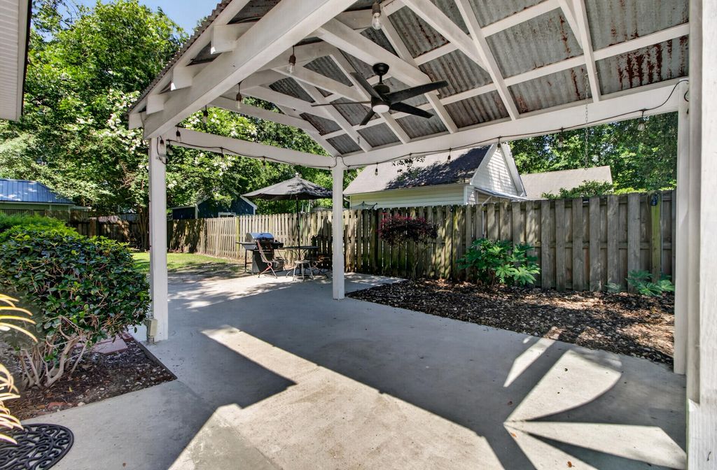 Image 38 of property listing at 507 W 2nd North Street, Summerville, SC 29483