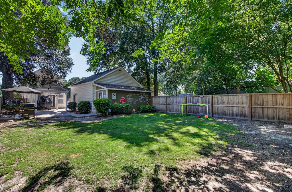 Image 40 of property listing at 507 W 2nd North Street, Summerville, SC 29483