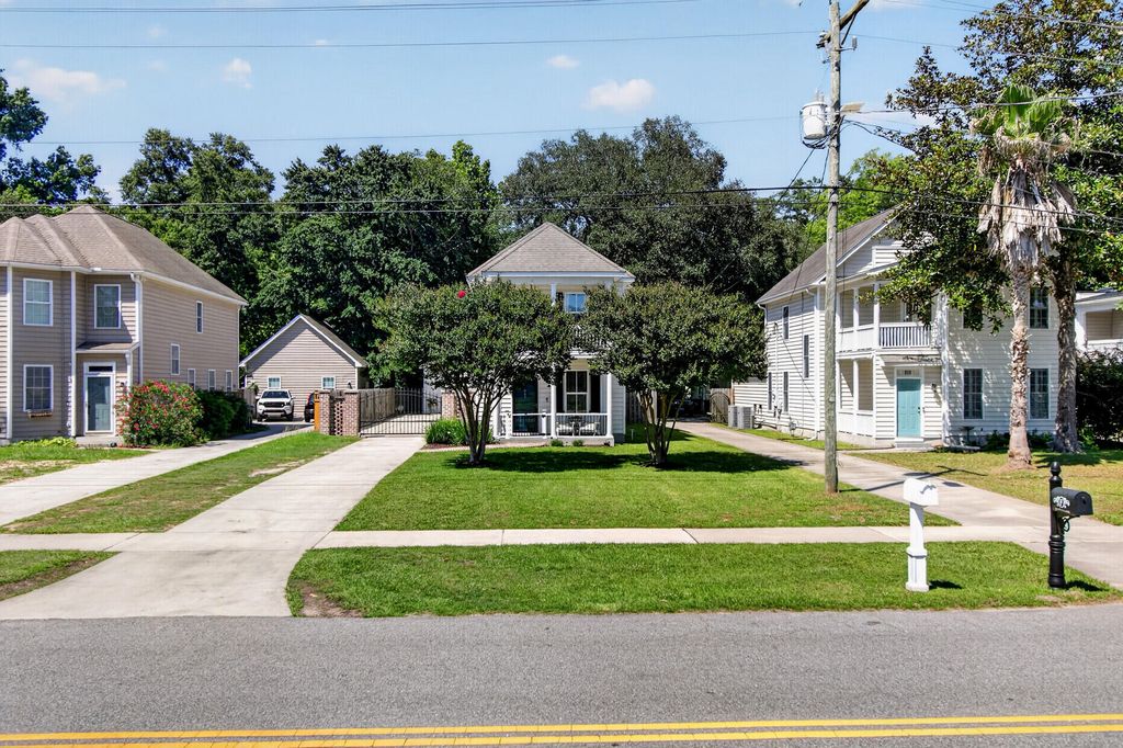 Image 45 of property listing at 507 W 2nd North Street, Summerville, SC 29483