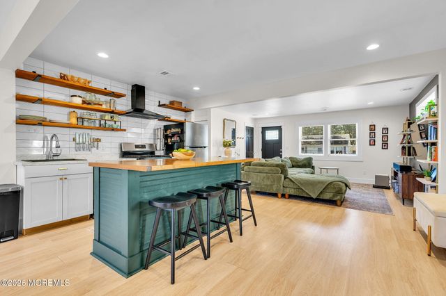 195 Village Drive, Barnegat, NJ 08005
