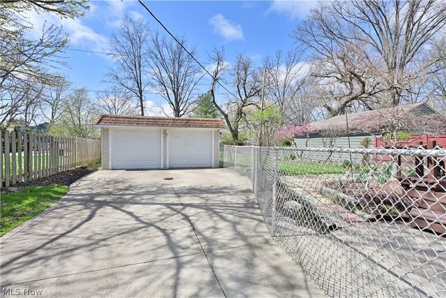 1166 Homeland Drive, Rocky River, OH 44116