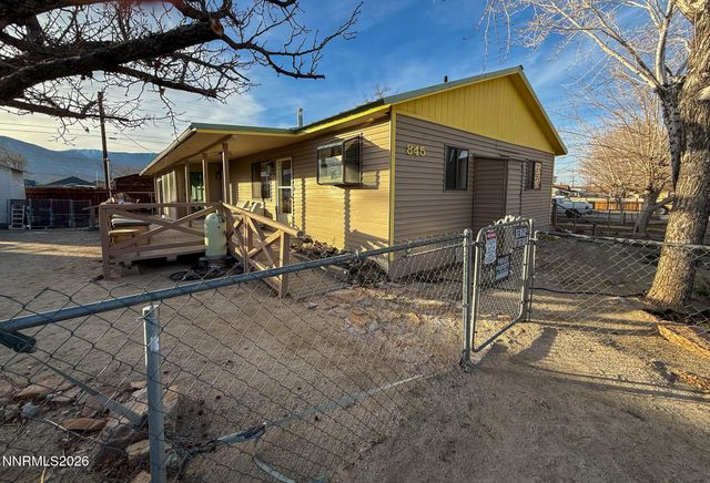 845 G Street, Hawthorne, NV 89415