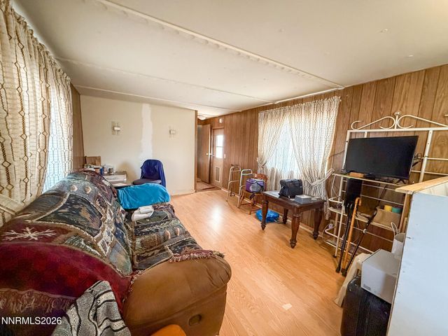 845 G Street, Hawthorne, NV 89415