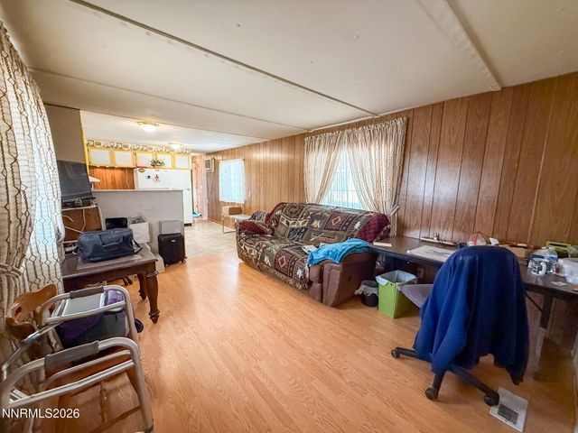 845 G Street, Hawthorne, NV 89415