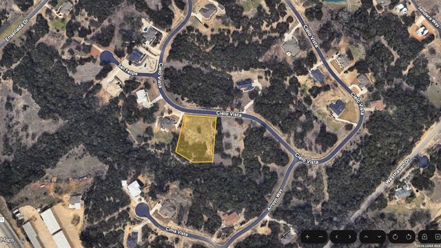 517 Cielo Vis, Canyon Lake, TX 78133
