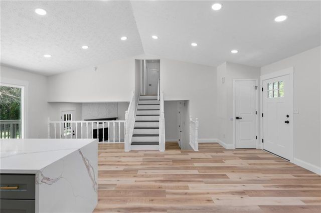 847 Half Moon Hollow, Lilburn, GA 30047