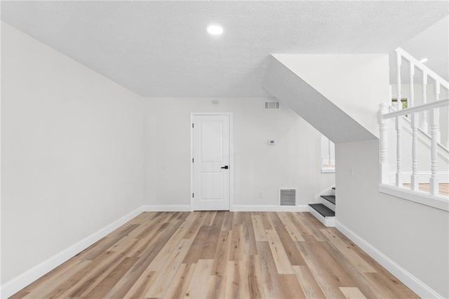 847 Half Moon Hollow, Lilburn, GA 30047
