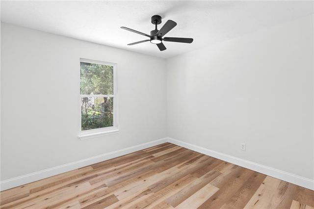 847 Half Moon Hollow, Lilburn, GA 30047