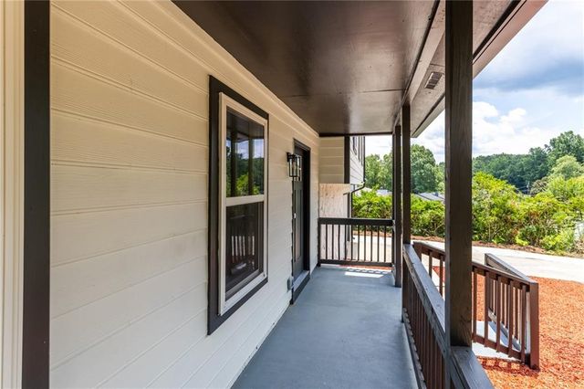 847 Half Moon Hollow, Lilburn, GA 30047