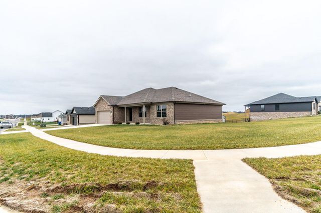 437 Wyldwood Way, Berea, KY 40403