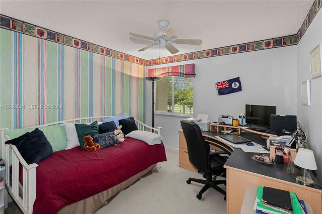 11468 NW 50th Ter, Doral, FL 33178