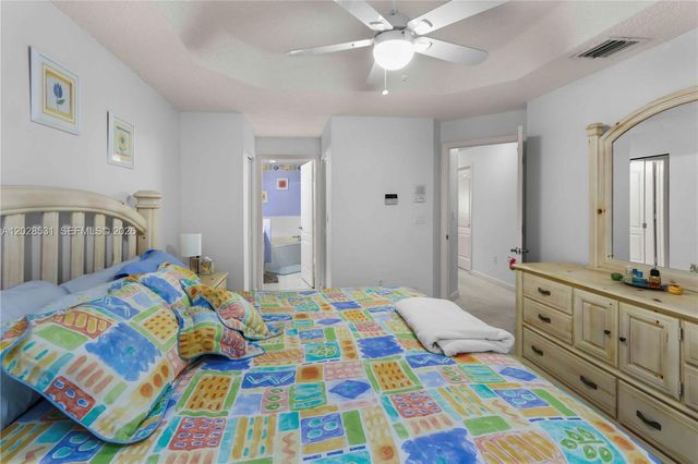 11468 NW 50th Ter, Doral, FL 33178